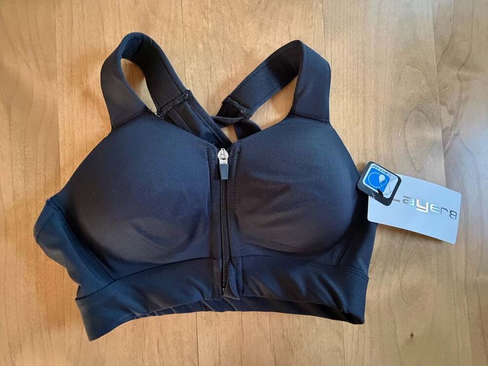Layer 8 Maximum Support Ladies Sports Bra Size S Black Zip Front